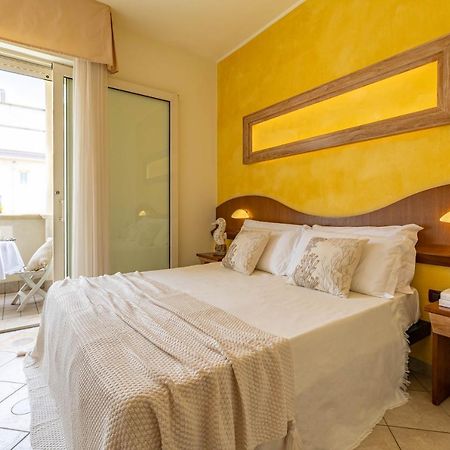 Hotel Smeraldo Cesenatico Eksteriør billede