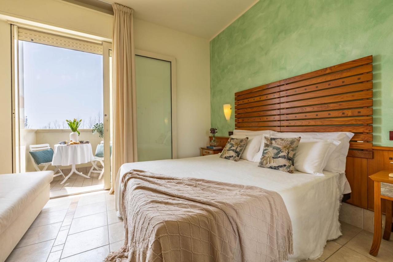 Hotel Smeraldo Cesenatico Eksteriør billede