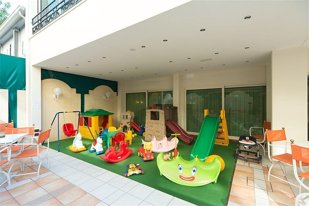 Hotel Smeraldo Cesenatico Eksteriør billede