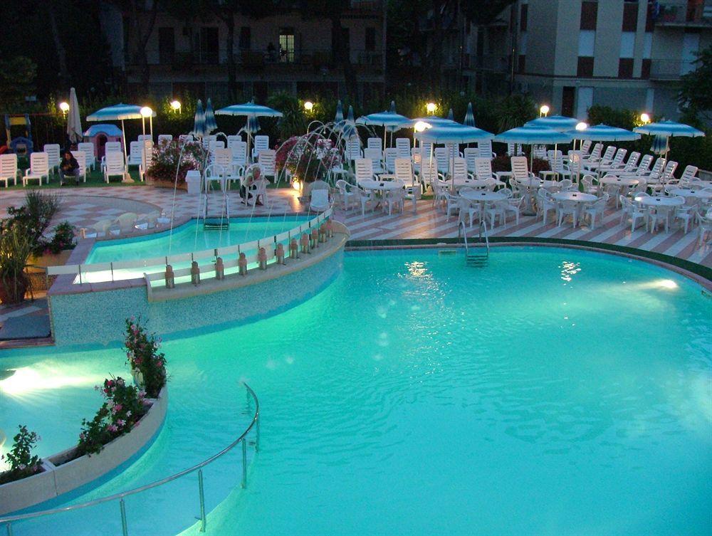 Hotel Smeraldo Cesenatico Eksteriør billede