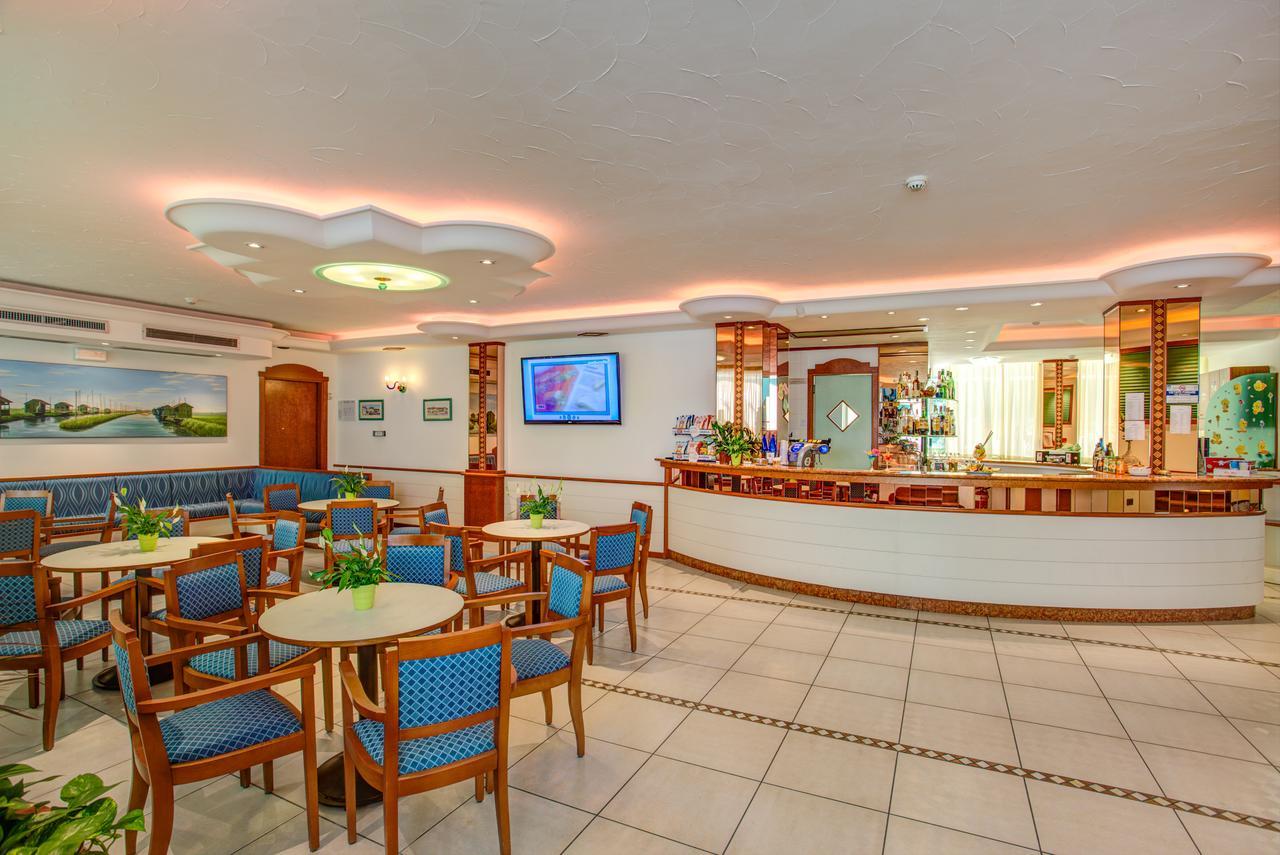 Hotel Smeraldo Cesenatico Eksteriør billede