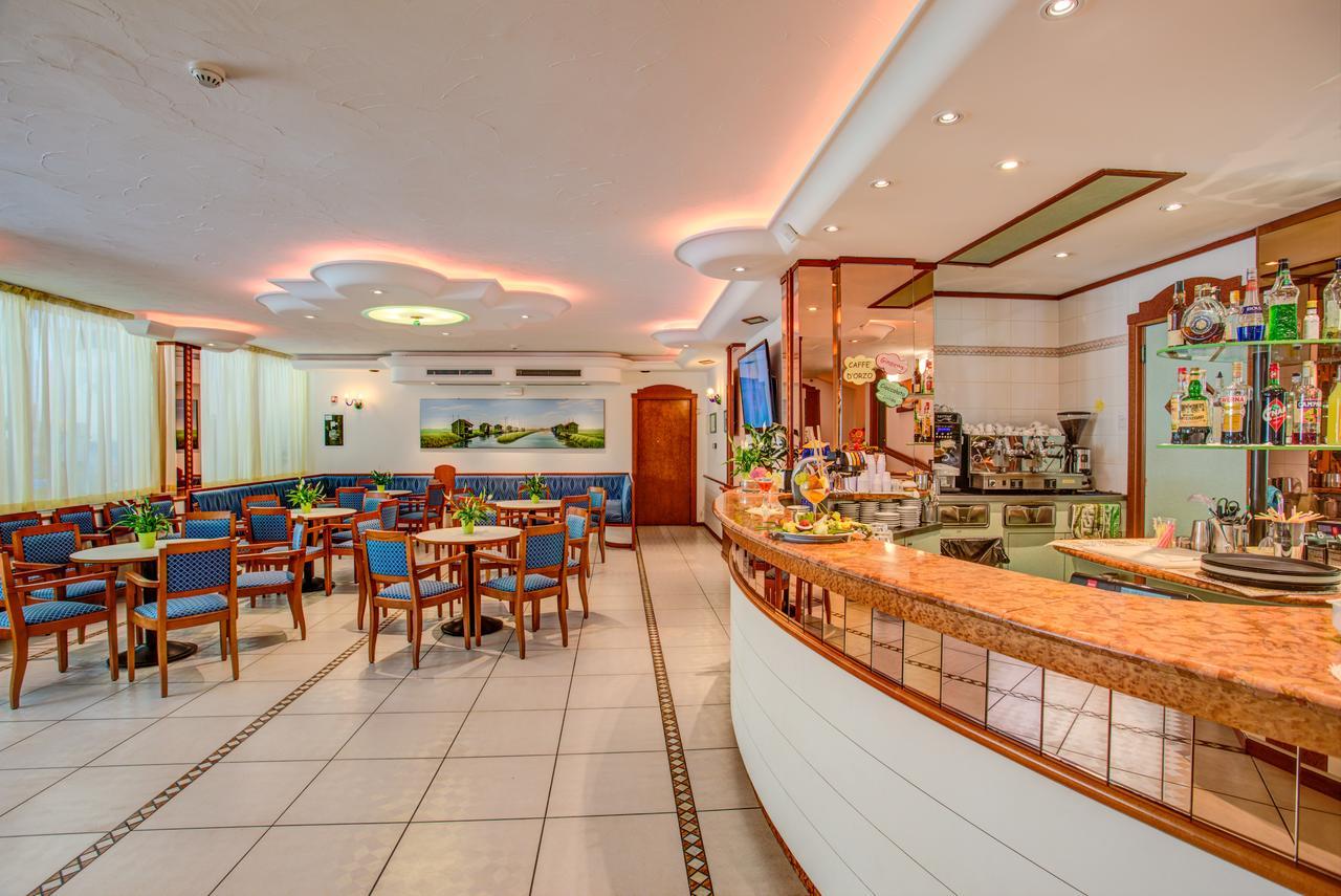 Hotel Smeraldo Cesenatico Eksteriør billede